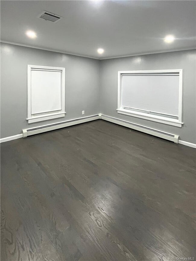 Building Photo - 31 Riverside Ave