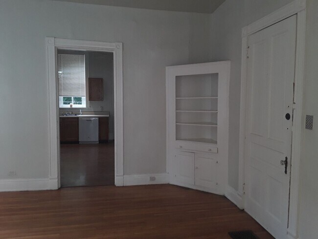 Building Photo - 1238 Garvin Pl