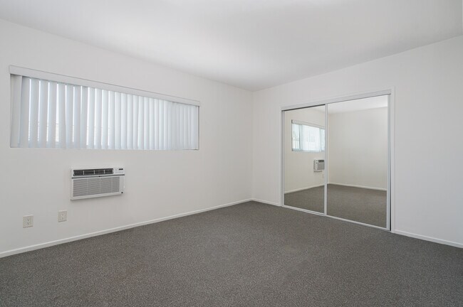 bedroom - 1134 23rd St