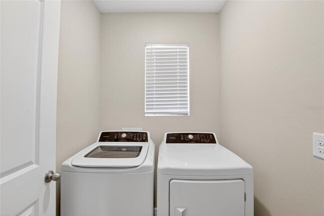 Building Photo - 10019 Merry Fawn Ct