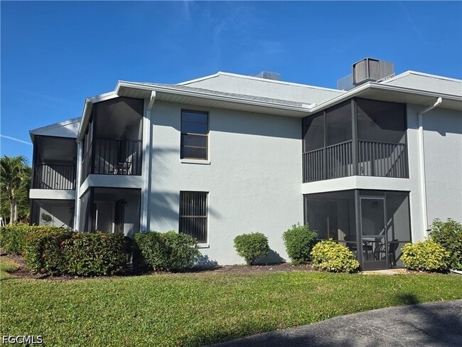 Building Photo - 7105 Quail Run Ct W