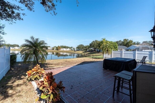 Building Photo - 11102 Lakeside Vista Dr