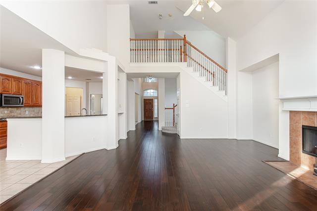 Building Photo - 915 Falcon Trail