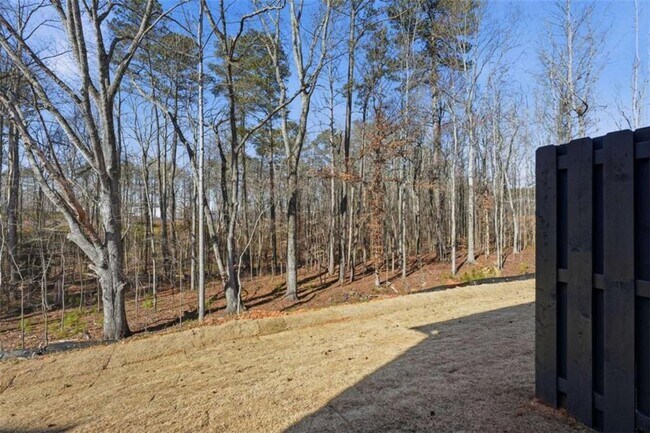 Building Photo - 5971 Skylar Dr