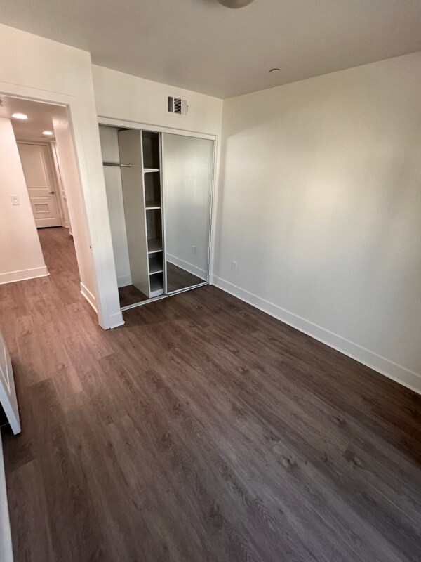 Building Photo - 11312 Huston St