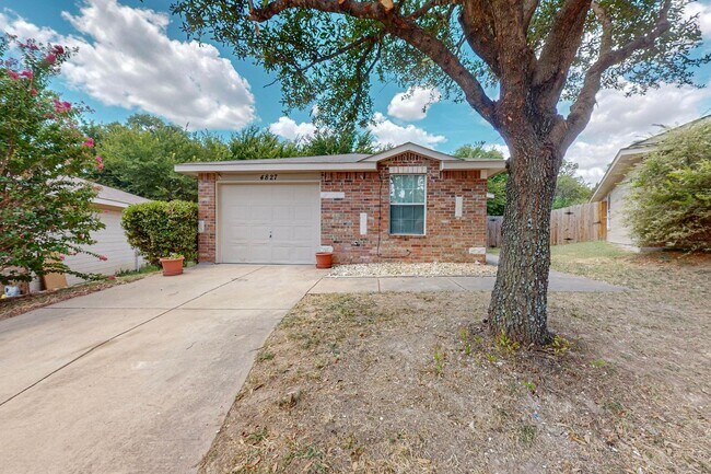 Building Photo - Charming 3-Bedroom Home on Treed Cul-de-Sa...