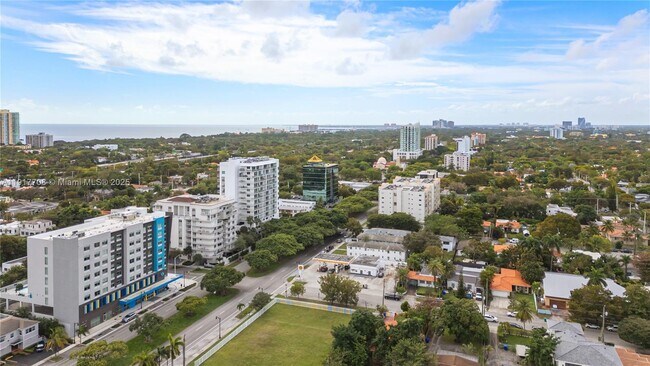 Building Photo - 280 SW 20th Rd