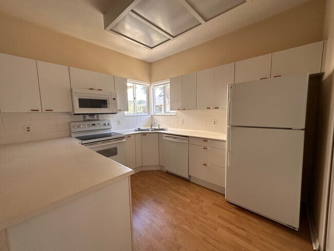 Building Photo - 2 Bedroom 2 Bath in Plantation Bay in Ormond Beach