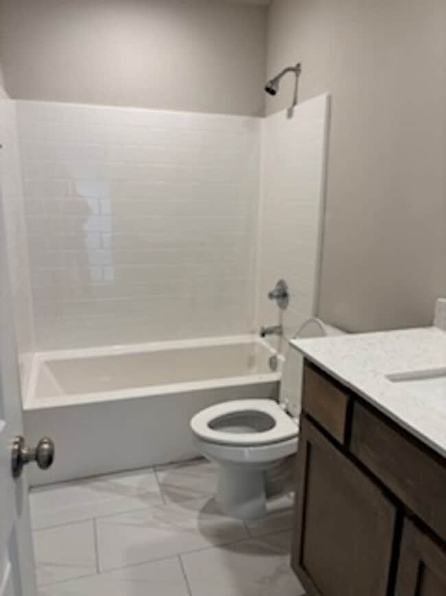 Building Photo - BRAND NEW HOME!