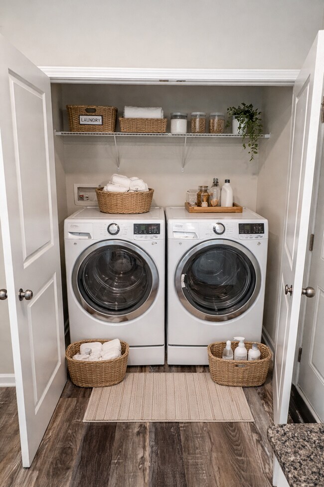 Building Photo - Beautiful 3BR 2.5BA Home w/ Full Appliance Kitchen • Garage Parking in Shelby