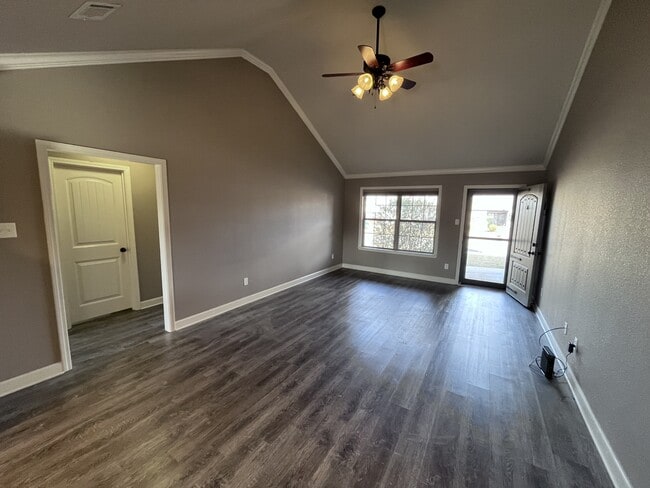 Building Photo - 13 Kelby Ct