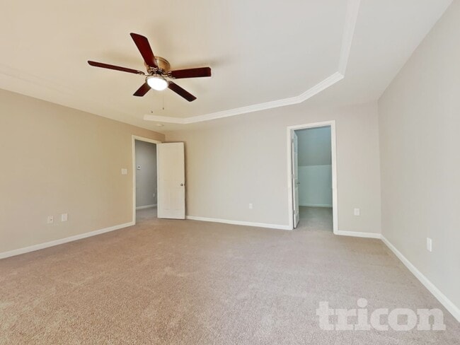 Building Photo - 220 Advance Dr