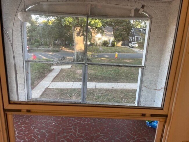 Building Photo - House in Plaza Midwood