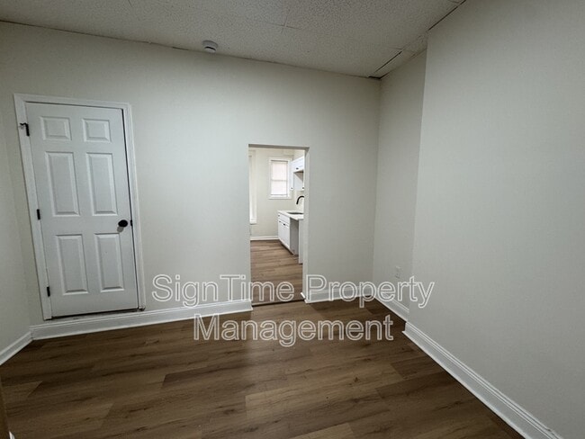 Building Photo - 40 N Conococheague St