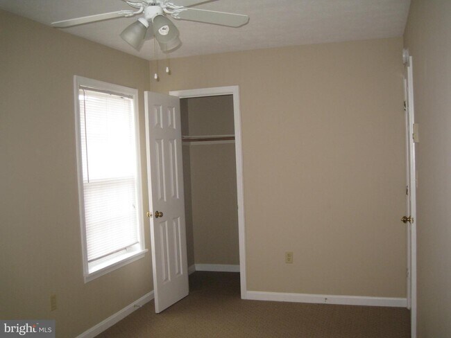 Building Photo - 2930 Packer St