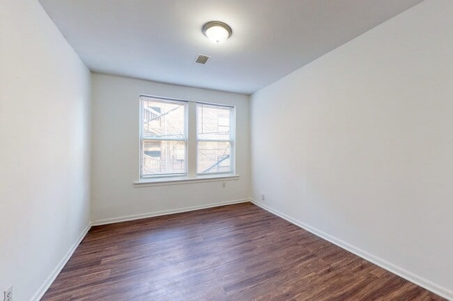 Floorplan - 925 East 46th Street