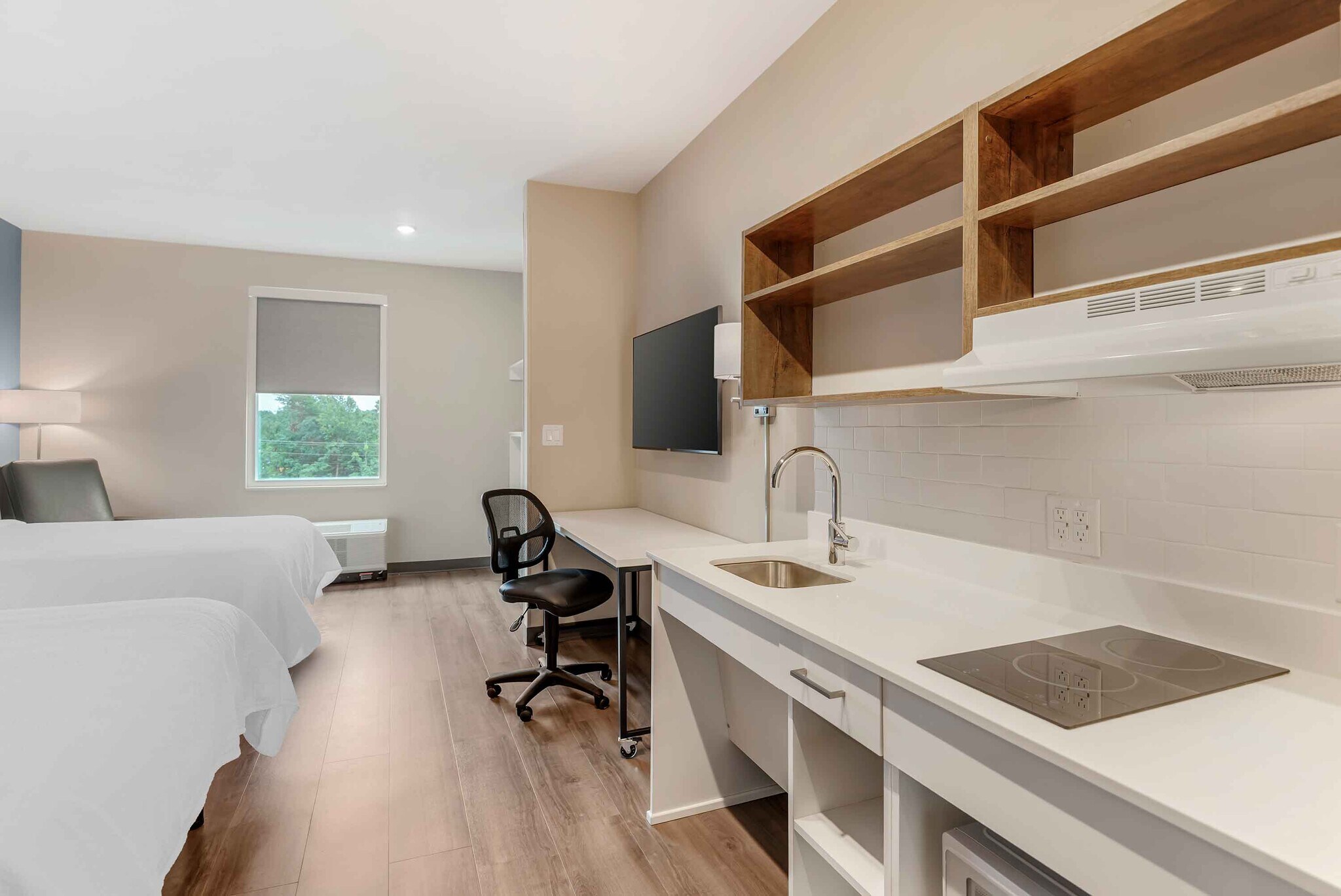Building Photo - Furnished Studio-Charlottesville