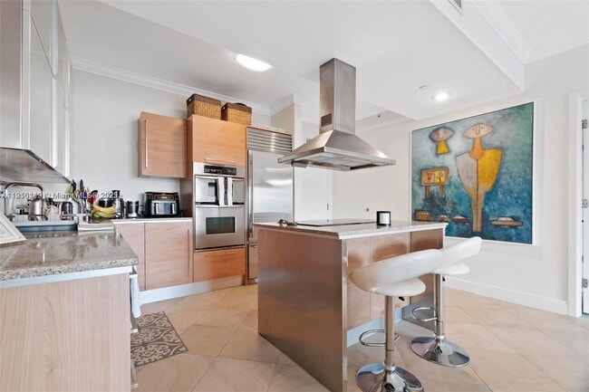 Building Photo - 218 SE 14th St