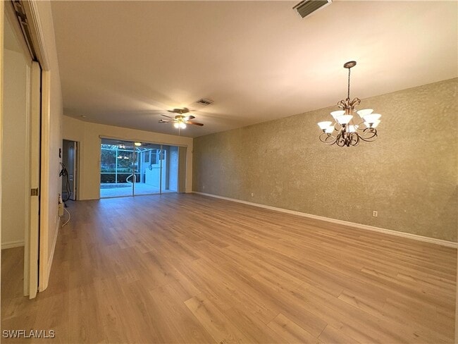 Building Photo - 2045 Crestview Way