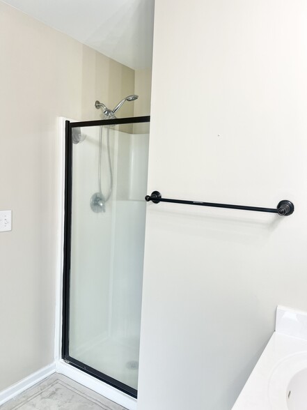 Building Photo - 31 White Pine Way