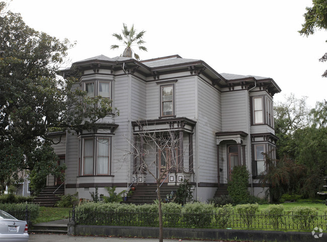 Primary Photo - 222 4th St