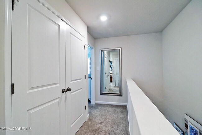 Building Photo - 16 Baybreeze Dr