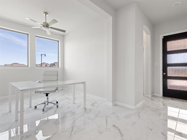 Building Photo - 2156 Domingo Dr