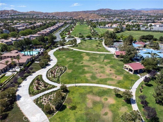 Building Photo - 24153 Paseo del Rancho Dr