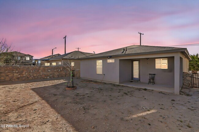 Building Photo - 1004 Aircoupe Way