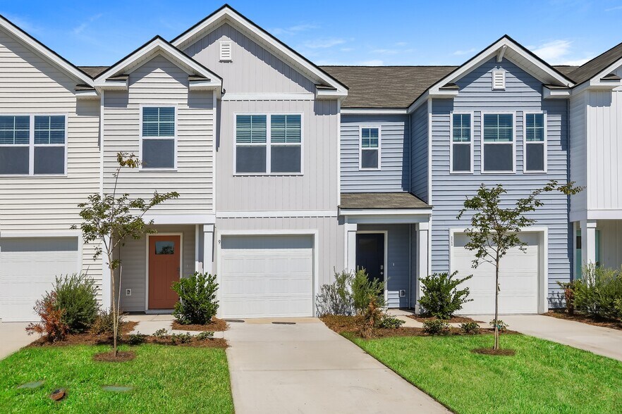 Building Photo - 9 Striker Rd