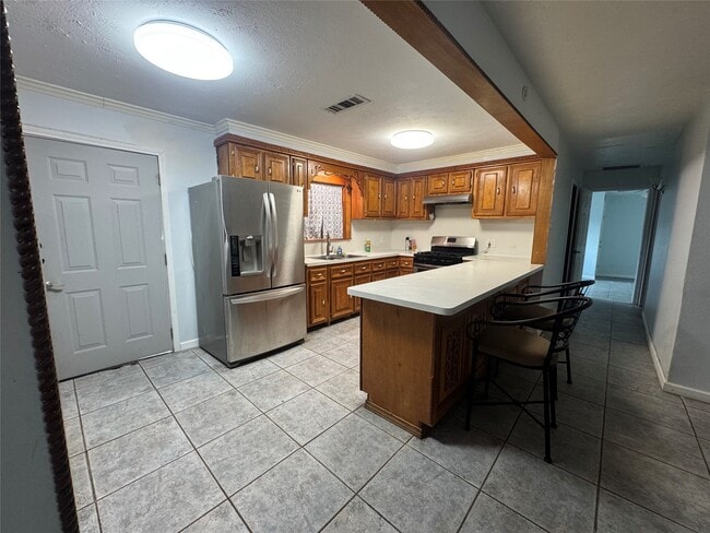 Building Photo - 702 Robin Cir