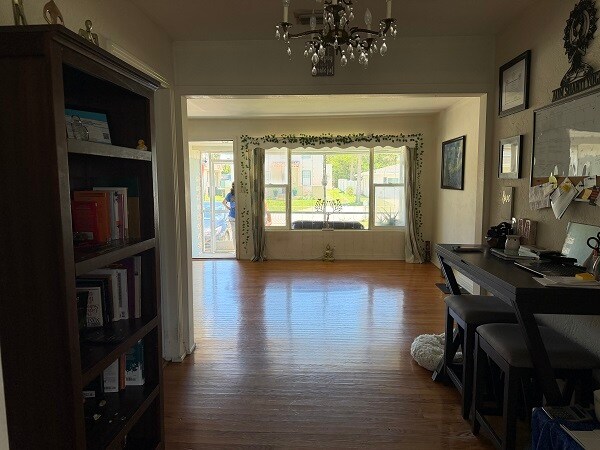 Building Photo - 421 Seaview Ave