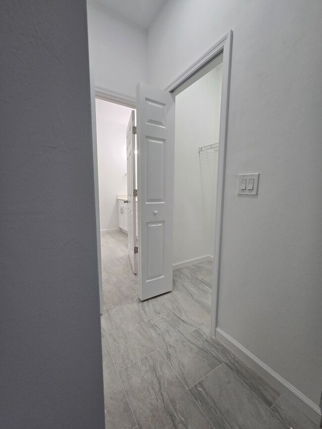 Building Photo - BRAND NEW 4/2/2-SOUTH LEHIGH ACRES