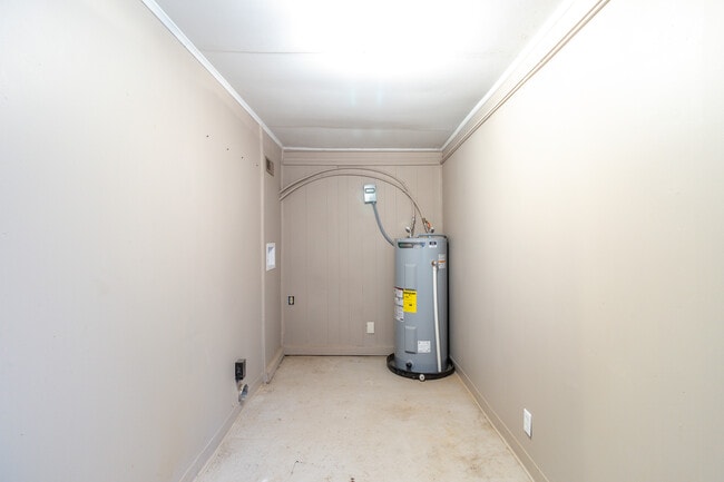 Building Photo - 4864 Shell Ln