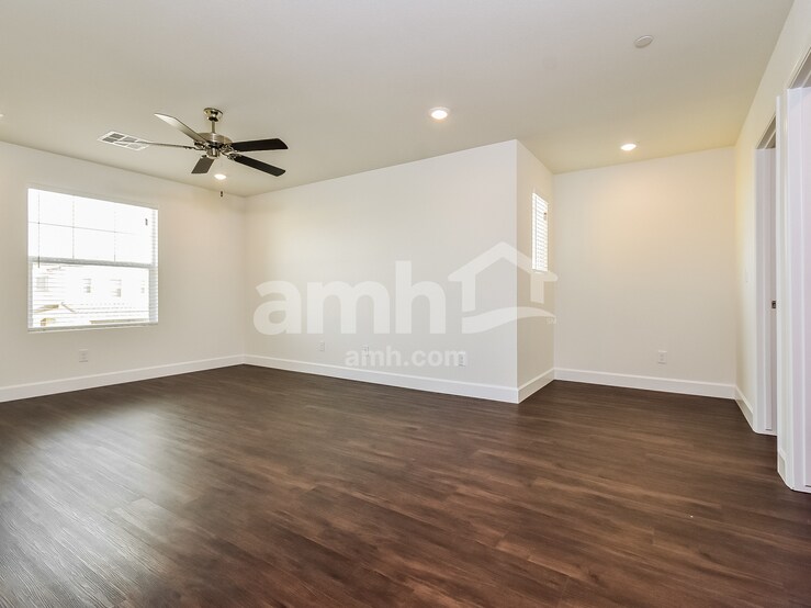 Building Photo - 297 Austin Bellerose Place