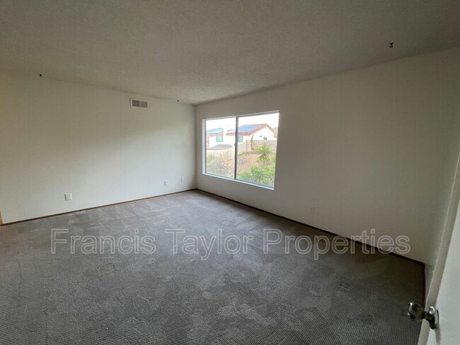 Building Photo - 13237 Sundance Ave