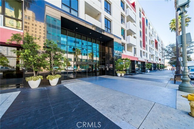 Building Photo - 1234 Wilshire Blvd
