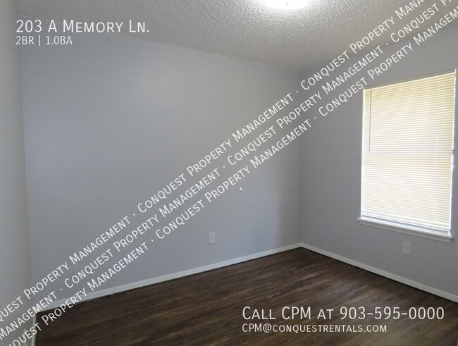 Building Photo - 203 Memory Ln