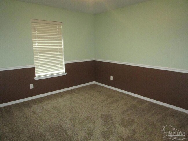 Building Photo - 396 Tree Swallow Dr