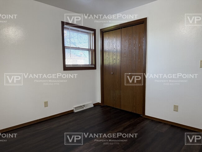 Building Photo - 2721 N Locust St