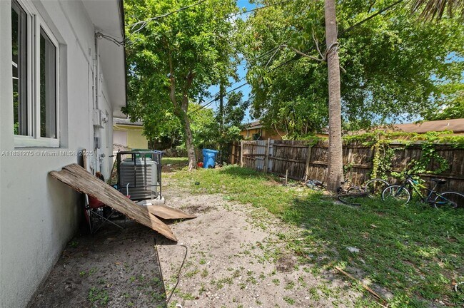 Building Photo - 2731 NW 14th St