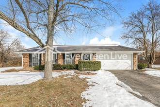 Building Photo - 5219 Robinview Ct