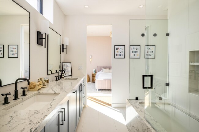 Building Photo - Private Foothills Sanctuary Minutes from Downtown | 5BD/4.5BA | Unlimited Views