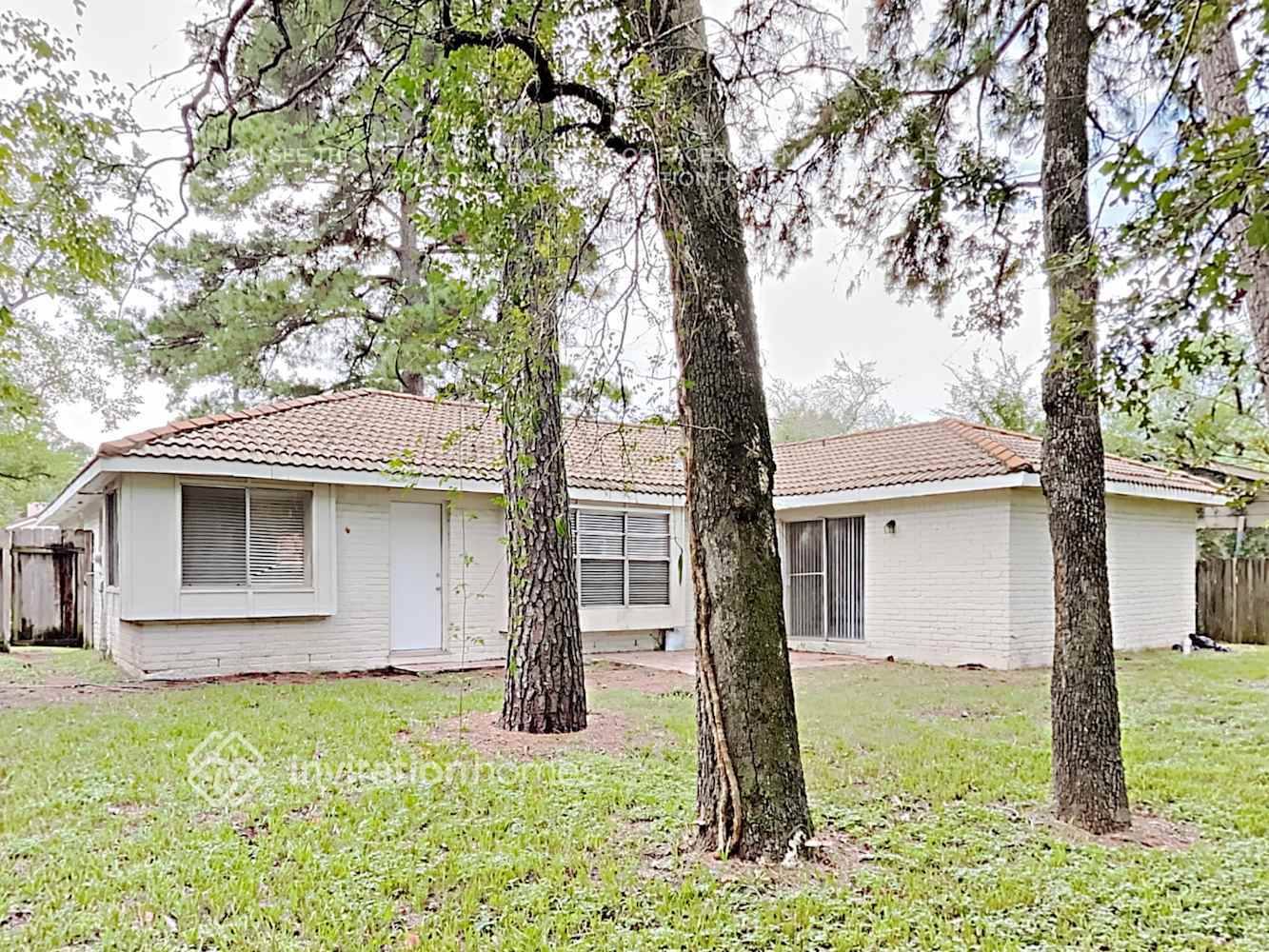 Building Photo - 22610 Meadowgate Dr