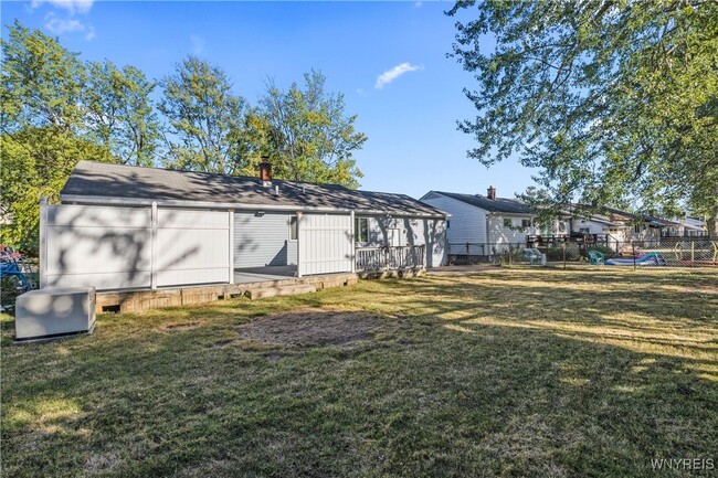 Building Photo - 110 Rosemont Dr