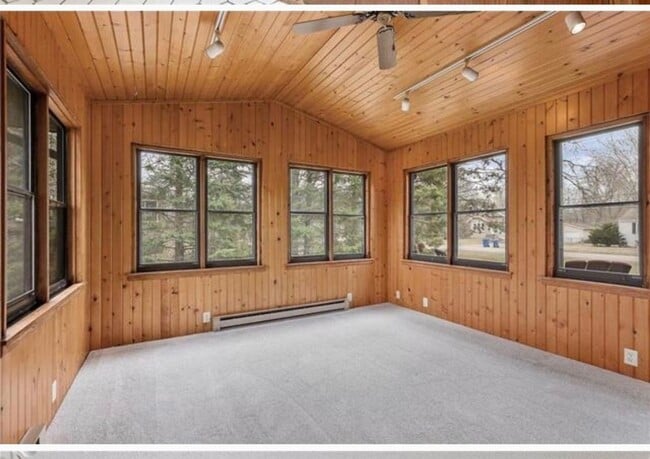 Building Photo - Three bedroom, two bathroom house with private beach access to White Bear Lake.