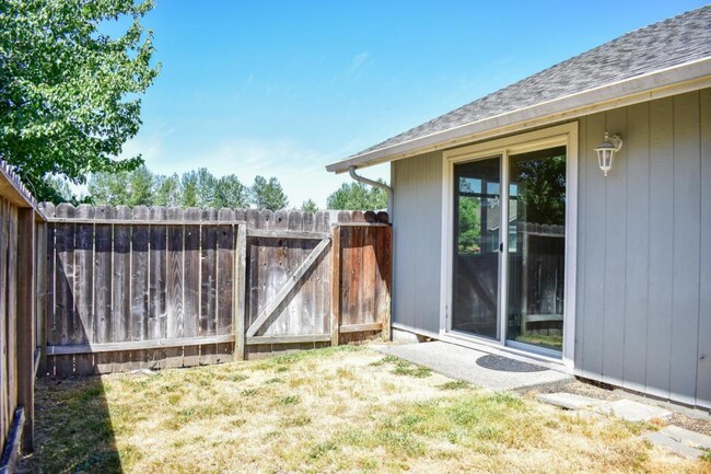 Building Photo - 1648 Nunnwood Ln