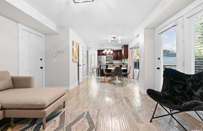 Building Photo - 10311 S Calla Lily Way