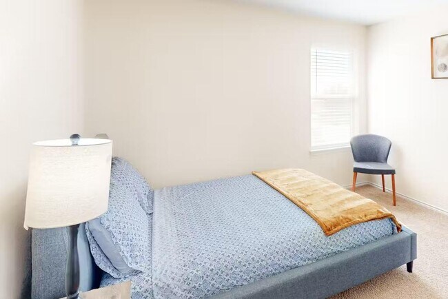 Building Photo - 3651 Sandy Brook Dr