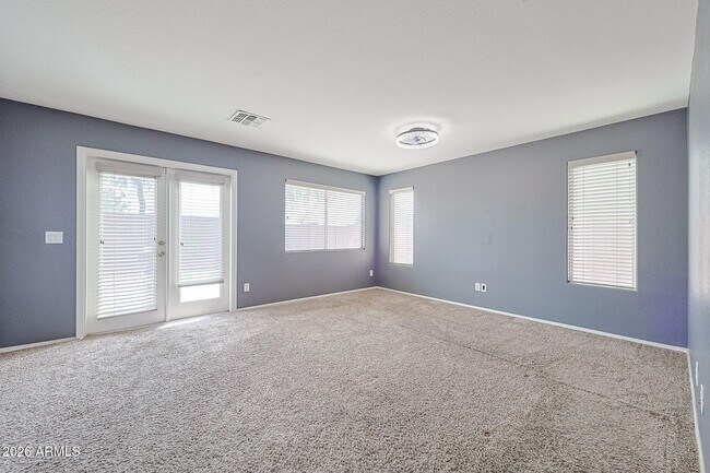 Building Photo - 5245 N 125th Ave